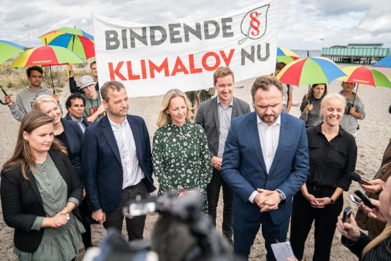 EU-lande enes om juridisk bindende klimalov uden landekrav